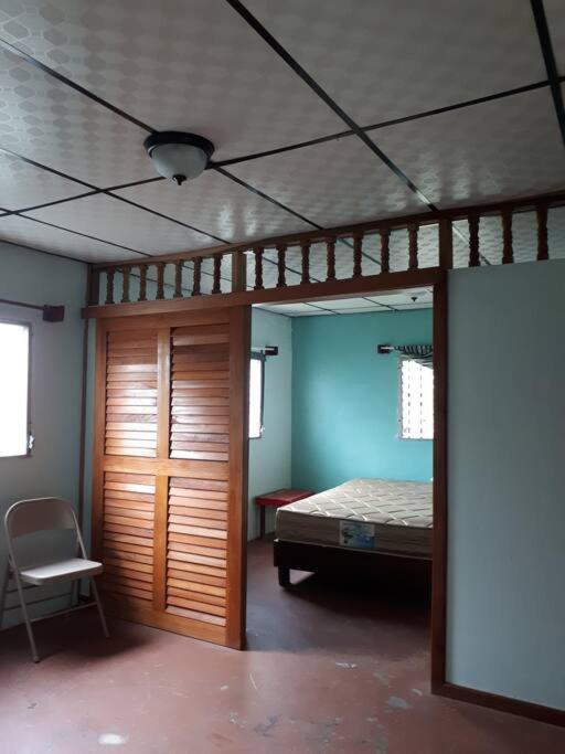 Gia'S Garage & Home For Bocas Travelers Almirante Экстерьер фото