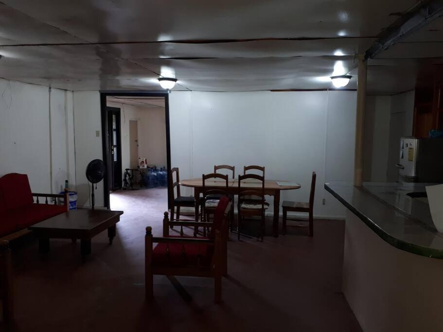 Gia'S Garage & Home For Bocas Travelers Almirante Экстерьер фото