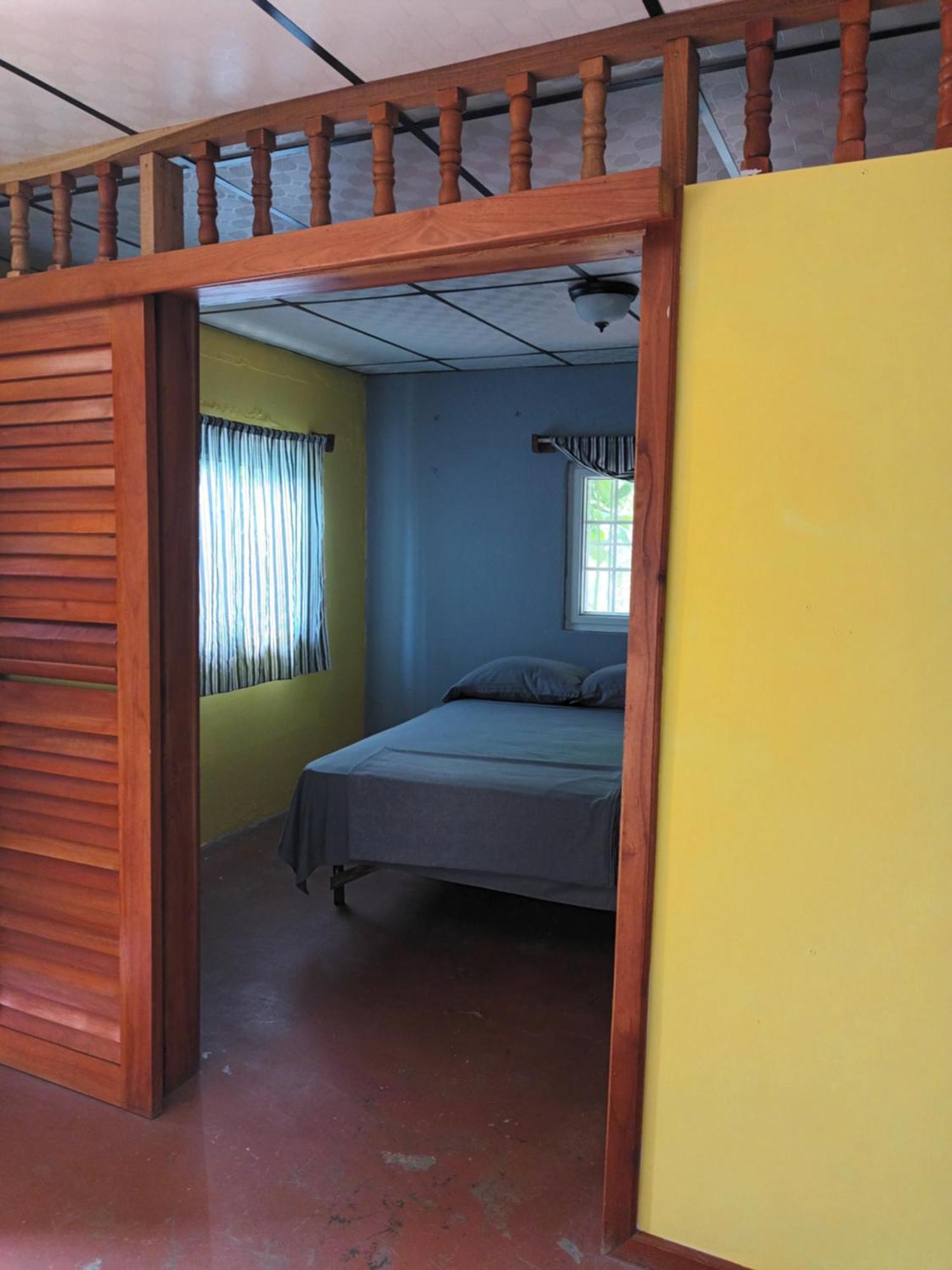 Gia'S Garage & Home For Bocas Travelers Almirante Экстерьер фото